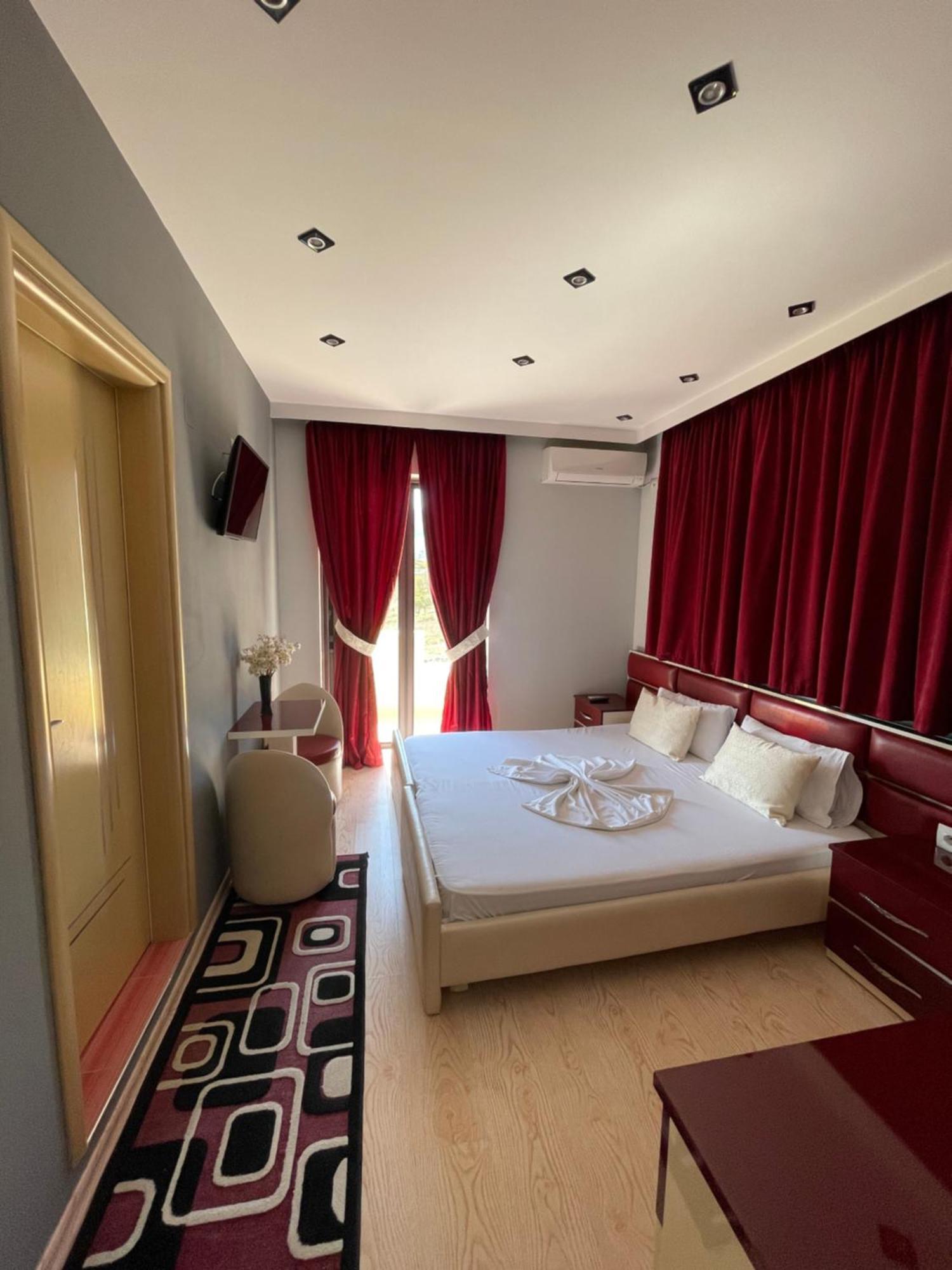 Hotel Selfo Dervisciani 外观 照片