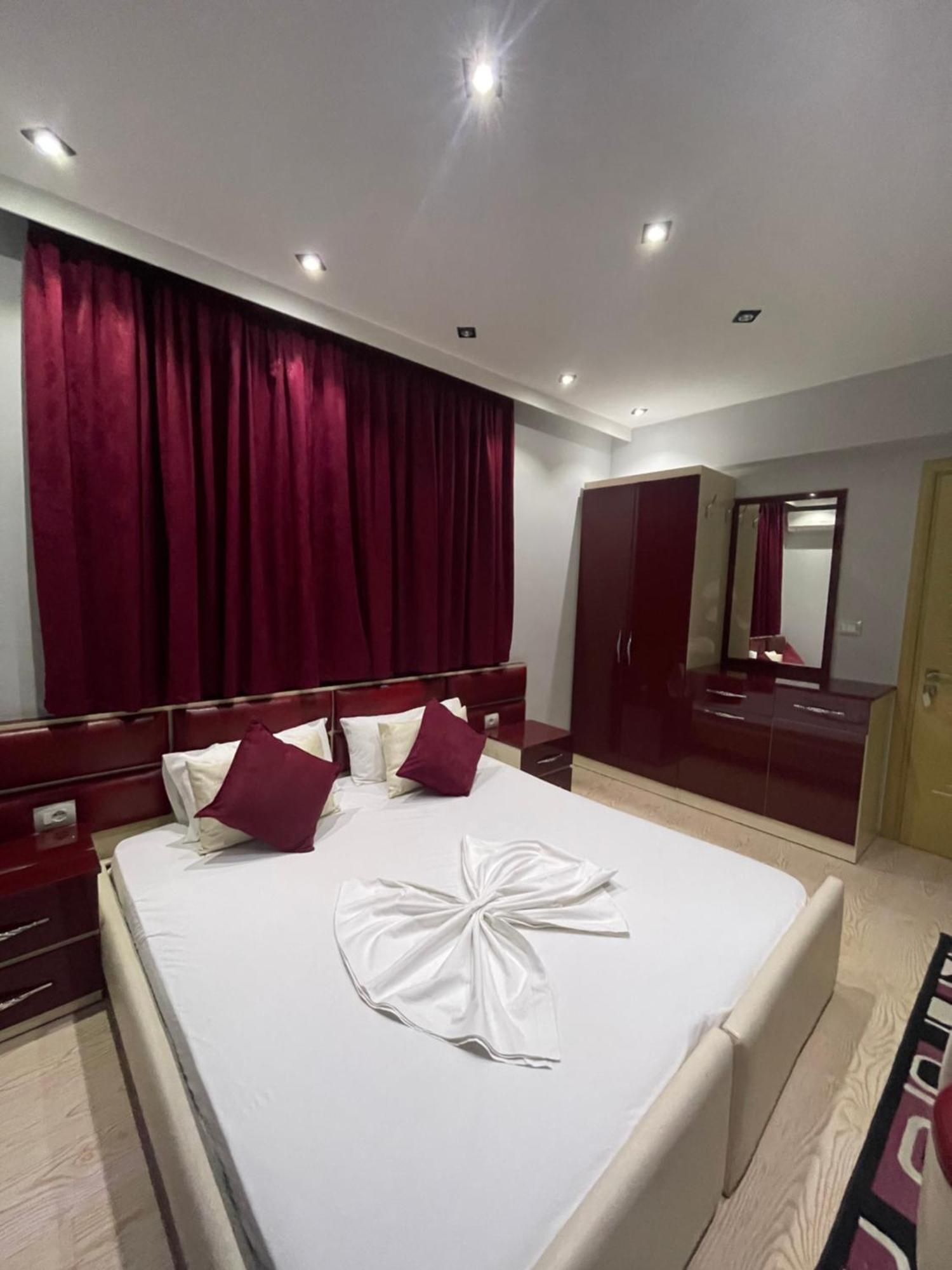 Hotel Selfo Dervisciani 外观 照片